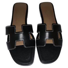 Sandali Hermès Oran in pelle nera Nero