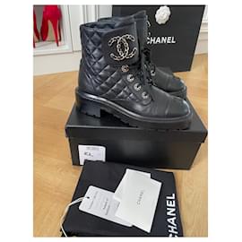 Chanel-Bottes de motard-Noir