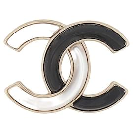 Chanel-NEUF BROCHE CHANEL LOGO CC RESINE NOIR & BLANC BLACK WHITE RESIN BROOCH-Doré