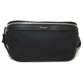 Saint Laurent-Bolsa de cintura de nylon preto Saint Laurent-Preto