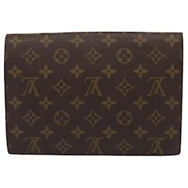 Louis Vuitton-LOUIS VUITTON Pochette Rabat Monogram 23 Sac Clutch M51940 LV Auth yk13514-Monogramme