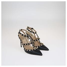 Valentino-Pompes à talons aiguilles à bride de cheville Valentino Black Rockstud-Noir