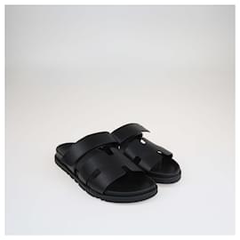 Hermès-Hermes Black Chypre Flat Sandals-Black