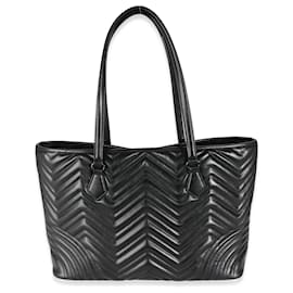 Gucci-Sac fourre-tout large Gucci GG Marmont en cuir de veau matelassé noir à chevrons-Noir