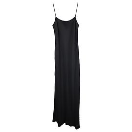 The row Das Row Ebbins Maxi-Spaghetti-Trägerkleid in Schwarz aus Crêpe Schwarz