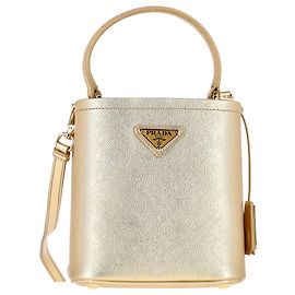 Bolsa bucket Prada Mini Panier em couro Saffiano dourado Dourado
