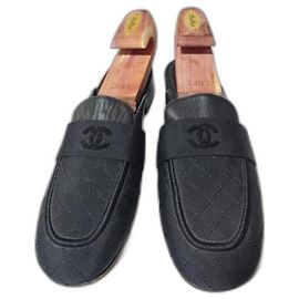 Mules de tecido acolchoado / couro Chanel pretas tamanho 41 Preto
