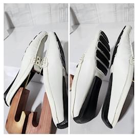 Christian Dior-Mocasines de cuero vintage Christian Dior blancos talla 39-Blanco