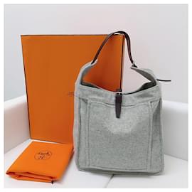 Hermès-Sac à épaule Hermès Marwari GM en laine et cuir-Gris