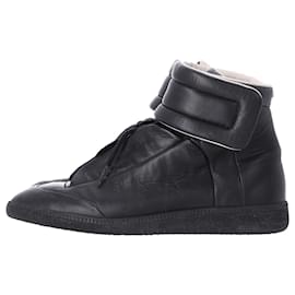 Maison Martin Margiela-Maison Margiela Future High Sneakers in Black Calfskin Leather-Black