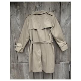 Burberry-Trench Coats-Bege