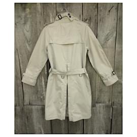 Burberry-Trench Coats-Fora de branco