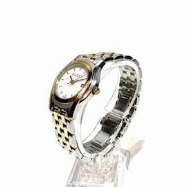 Gucci-Gucci 5500L Quartz Shell Dial Watch for Women-Other