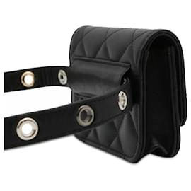 Chanel-Sac ceinture à rabat en cuir de chèvre matelassé noir Chanel Punk Essentials-Noir