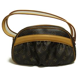 Louis Vuitton-Bolsa de Ombro Clara Louis Vuitton-Marrom