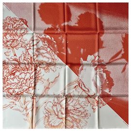 Hermès Fotosintesi Nove Rosso Crema