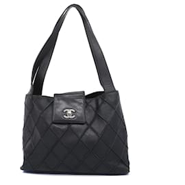 Chanel-Sac à épaule en agneau noir Chanel-Noir