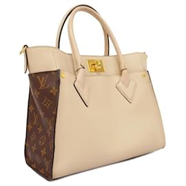 Louis Vuitton-Bolsa Louis Vuitton Monogram On My Side MM M58485-Cinza