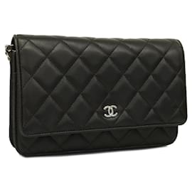 Chanel-Cartera de hombro de piel de cordero negra Chanel-Negro