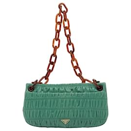 Prada-PRADA Bolso de Hombro con Cadena de Cuero Verde Auth 81468-Verde