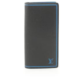 Louis Vuitton-Carteira Brazza Taiga Preta Louis Vuitton Dobrada Longa-Preto,Azul