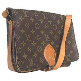 Louis Vuitton-Bolso bandolera Cartesier GM de Louis Vuitton-Castaño