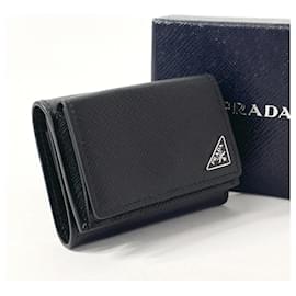 Prada-Prada Tri-fold Wallet in Black Leather-Black