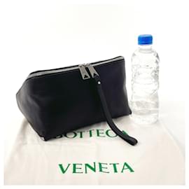 Bottega Veneta-Bolso de mano organizador de cuero negro Bottega Veneta-Negro