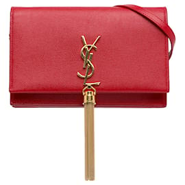 Saint Laurent-Bolso cruzado Kate Chain en grano de polvo rojo Saint Laurent-Roja