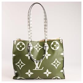 Louis Vuitton-Bolsa Louis Vuitton Monogram Giant OntheGo GM em verde e bege M44571-Bege