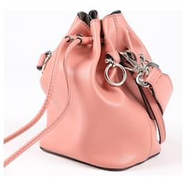 Fendi-Bolsa de ombro bucket Mini Mon Tresor 2Way em couro de bezerro FENDI na cor rosa 8BS010-Rosa