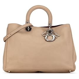 Dior-Bolsa Diorissimo Grande em Tan-Camelo