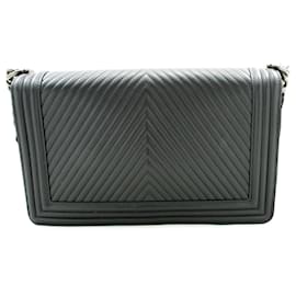 Chanel-Bolso Boy de CHANEL-Gris