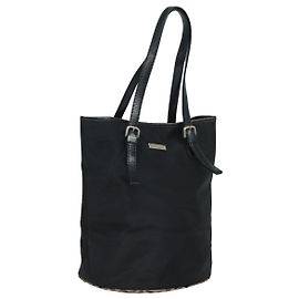 Autre Marque Borsa a spalla Burberrys Nova Check Blue Label in nylon nero e beige Auth ti1781 Nero Beige