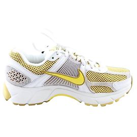 Nike Sneaker Zoom Vomero gialle Giallo