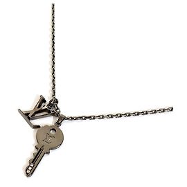 Collar de Llave LV Initial de Louis Vuitton Plata
