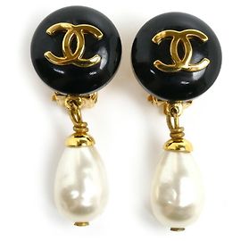 Orecchini a clip Chanel GP perle finte Coco Mark Nero D'oro