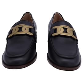 Tod's-Tod's Chain Detail Loafers in Black Leather-Black