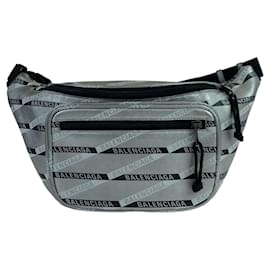 Balenciaga-Balenciaga Leather Explorer Waist Bag-Black