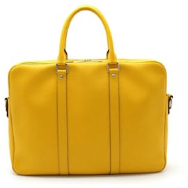 Louis Vuitton-Bolsa Porta Documentos de Viagem PM Taiga da Louis Vuitton-Amarelo