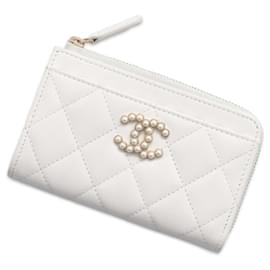 Chanel-Porta-cartões de pele de cordeiro branco Chanel-Branco