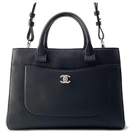 Sac à main Neo Executive de Chanel Noir