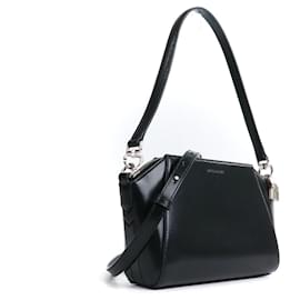 Givenchy-GIVENCHY  Handbags T.  Leather-Black