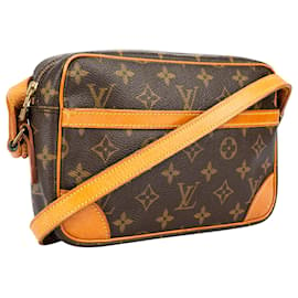 Louis Vuitton-Louis Vuitton Canvas Monogram Trocadero 23 Crossbody Bag-Brown