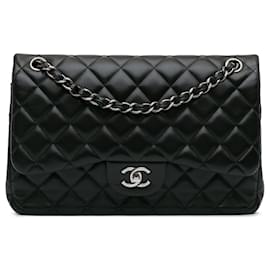 Chanel-Black Chanel Jumbo Classic Lambskin Double Flap Shoulder Bag-Black