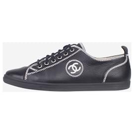 Chanel-Black leather contrast-stitched trainers - size EU 38-Black