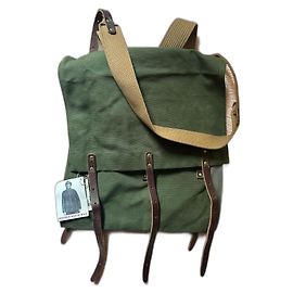 Sac utilitaire vert militaire des années 1990 de Woolrich. Vert olive