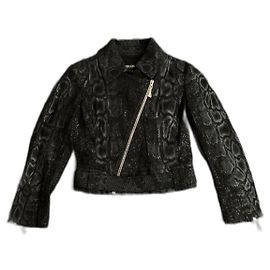 Asymmetrisch gezippte Pythonjacke von Roberto Cavalli. Schwarz