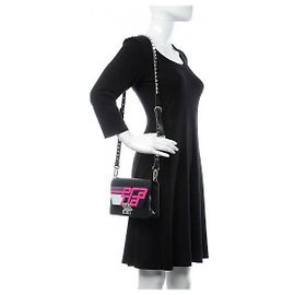 Bolsa de ombro Elektra em couro de bezerro Saffiano com logotipo de corrida PRADA Rosa Fúcsia/Preto Preto