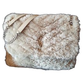 Bolsa Saint Laurent Niki Verde em Pele de Cordeiro Verde
